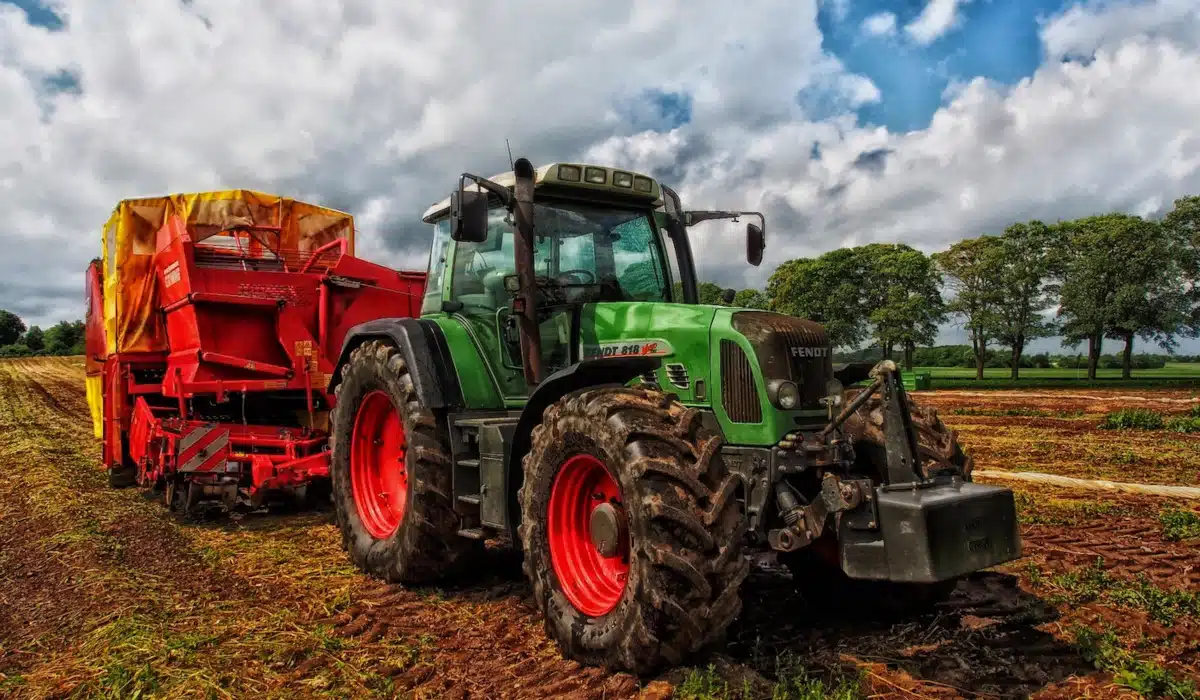 Grille des salaires 2023 des machines agricoles